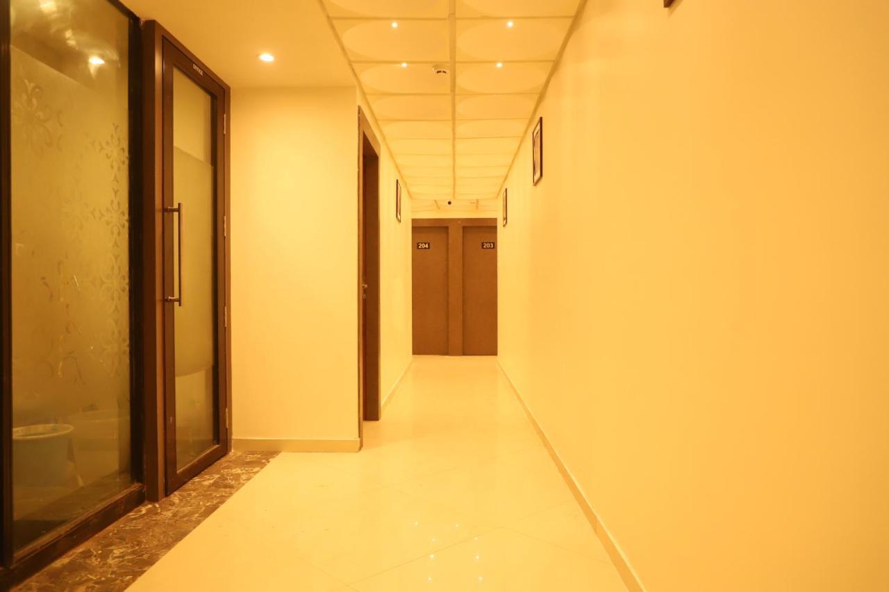 Hotel Sai Pritam Bombay Esterno foto