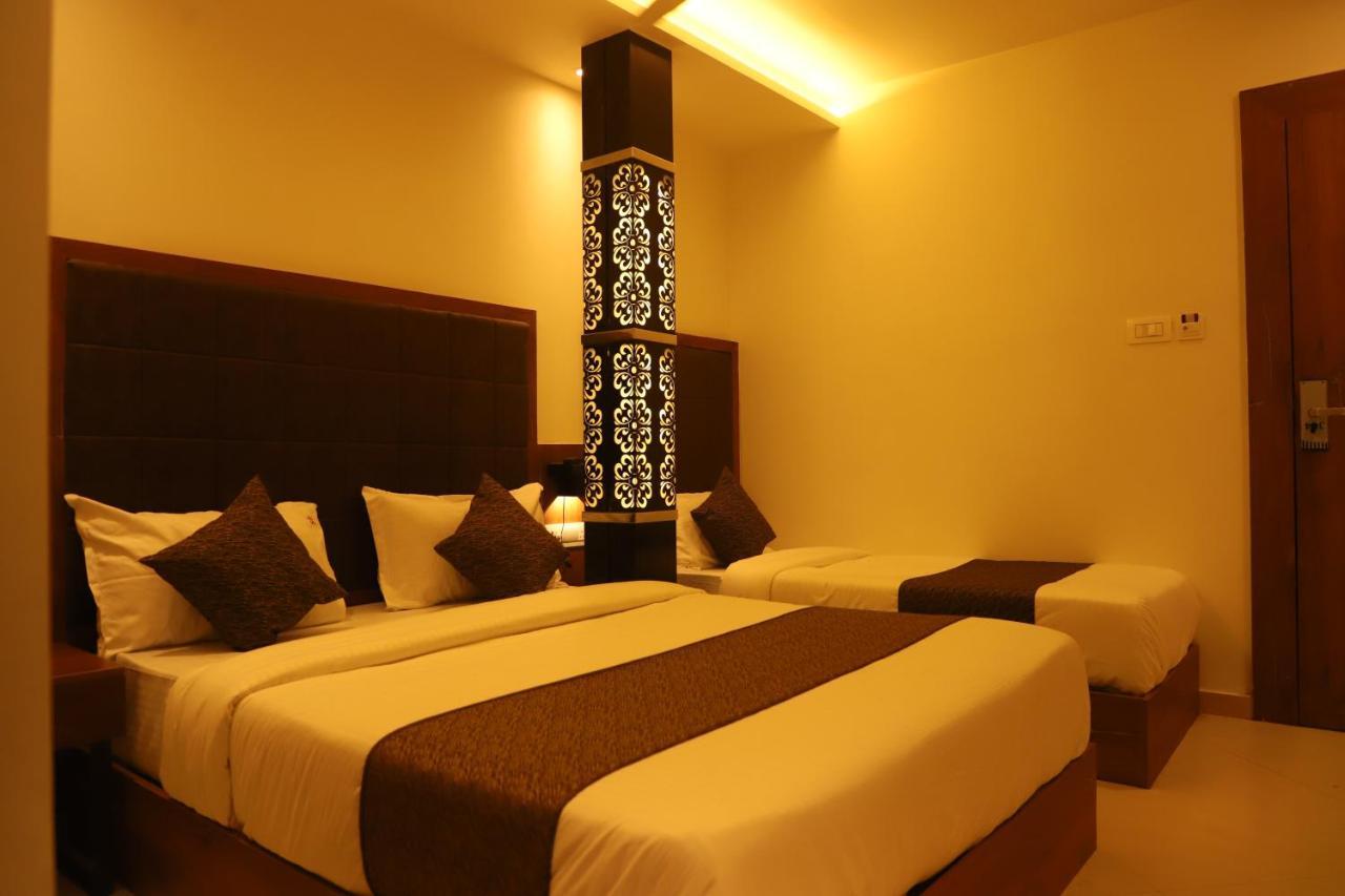 Hotel Sai Pritam Bombay Esterno foto